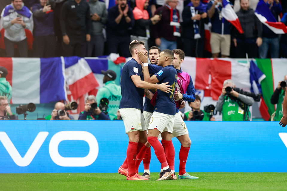 Đội tuyển Anh đã phải cay đắng nhìn Pháp thẳng tiến vào bán kết World Cup 2022 sau khi để thua 1-2 ở trận "đại chiến châu Âu" tại vòng tứ kết. (Ảnh: Hải An/Vietnam+)