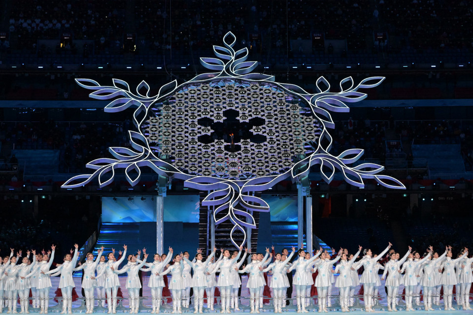 Các nghệ sỹ biểu diễn tại lễ khai mạc Paralympic mùa Đông Bắc Kinh 2022, Trung Quốc tối 4/3/2022. (Ảnh: AFP/TTXVN)