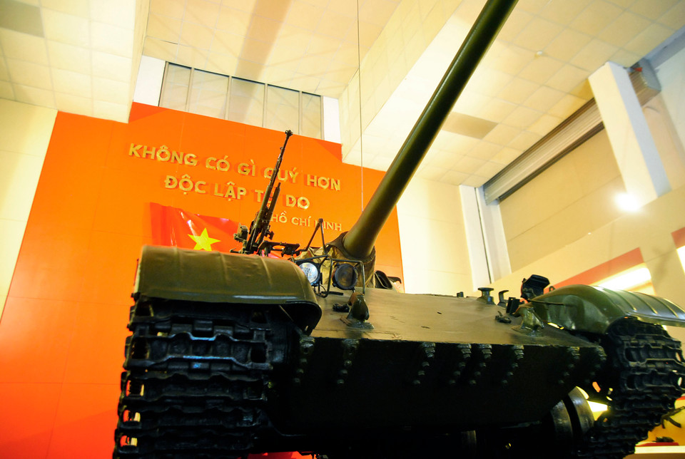 Xe tăng 843 đã tham gia giải phóng Huế-Đà Nẵng, sau đó tiếp tục hành quân tham gia giải phóng các tỉnh ven biển miền Trung và thẳng tiến về Sài Gòn với tinh thần Thần tốc và quyết thắng (Ảnh: Võ Phương/Vietnam+). 