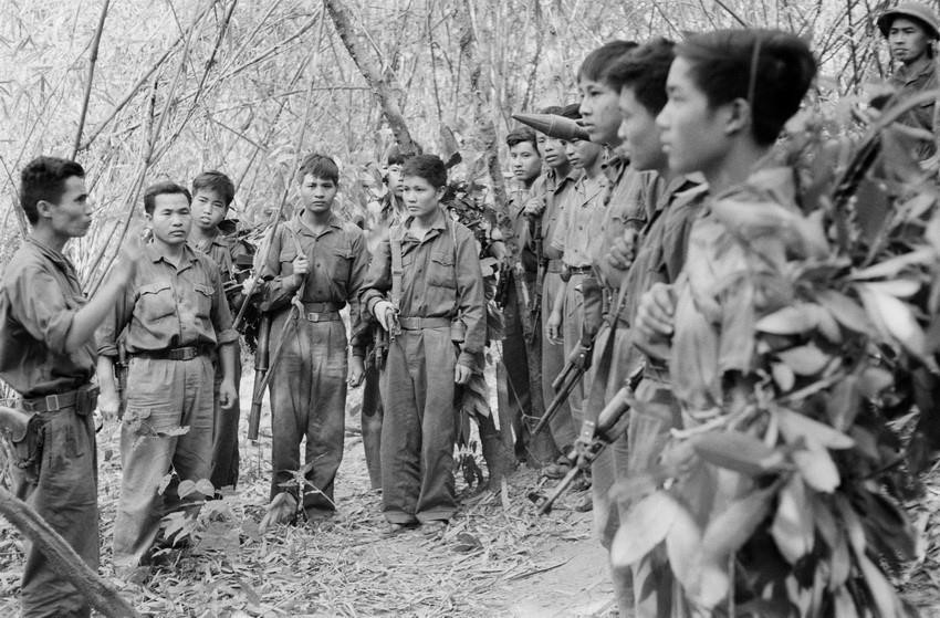 Thực tiễn Chiến dịch Đường 9 - Nam Lào cho thấy nghệ thuật chỉ đạo tác chiến của quân đội ta, được thể hiện thành công trong phối hợp chặt chẽ giữa lực lượng cơ động với lực lượng tại chỗ, tạo sức mạnh tổng hợp đánh thắng địch có quân số đông, trang bị, phương tiện chiến tranh hiện đại. (Ảnh: Hồng Thụ/TTXVN)