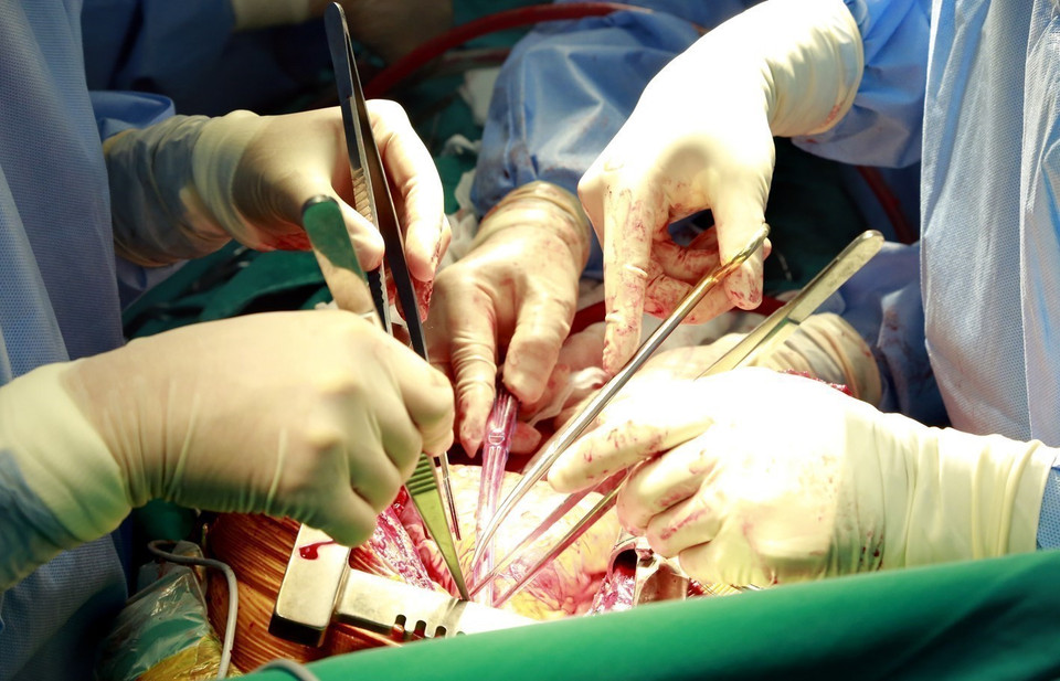 Ca ghép 2 lá phổi cho bệnh nhân tại Bệnh viện Trung ương Quân đội 108. (Nguồn: TTXVN phát)