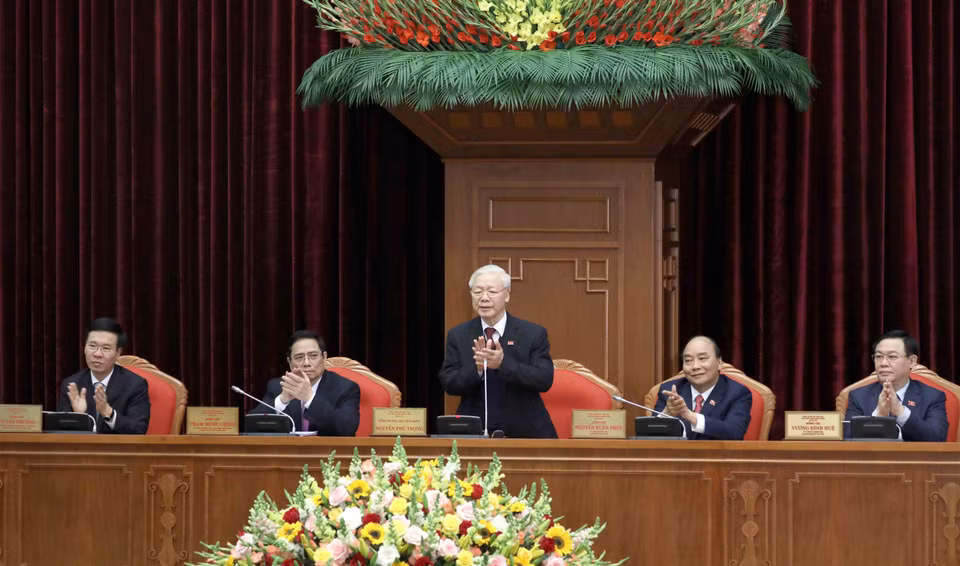 Sáng 31/1/2021, Hội nghị lần thứ nhất Ban Chấp hành Trung ương Đảng khoá XIII tiến hành phiên họp để bầu Bộ Chính trị, Tổng Bí thư, Ban Bí thư, Ủy ban Kiểm tra Trung ương Đảng, Chủ nhiệm Ủy ban Kiểm tra Trung ương Đảng. Đồng chí Nguyễn Phú Trọng được tín nhiệm bầu làm Tổng Bí thư Ban Chấp hành Trung ương Đảng Cộng sản Việt Nam khóa XIII. (Nguồn: TTXVN)