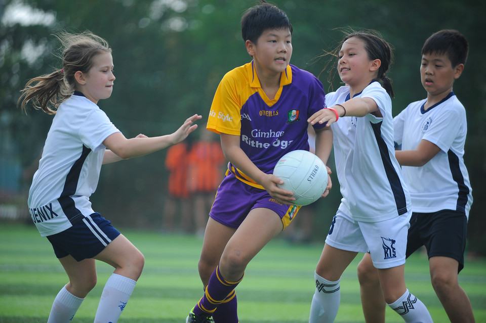 Tại giải Thanh niên châu Á (AYC) 2016, các học sinh nữ cũng được tham gia thi đấu như học sinh nam. (Ảnh: Minh Chiến/Vietnam+)