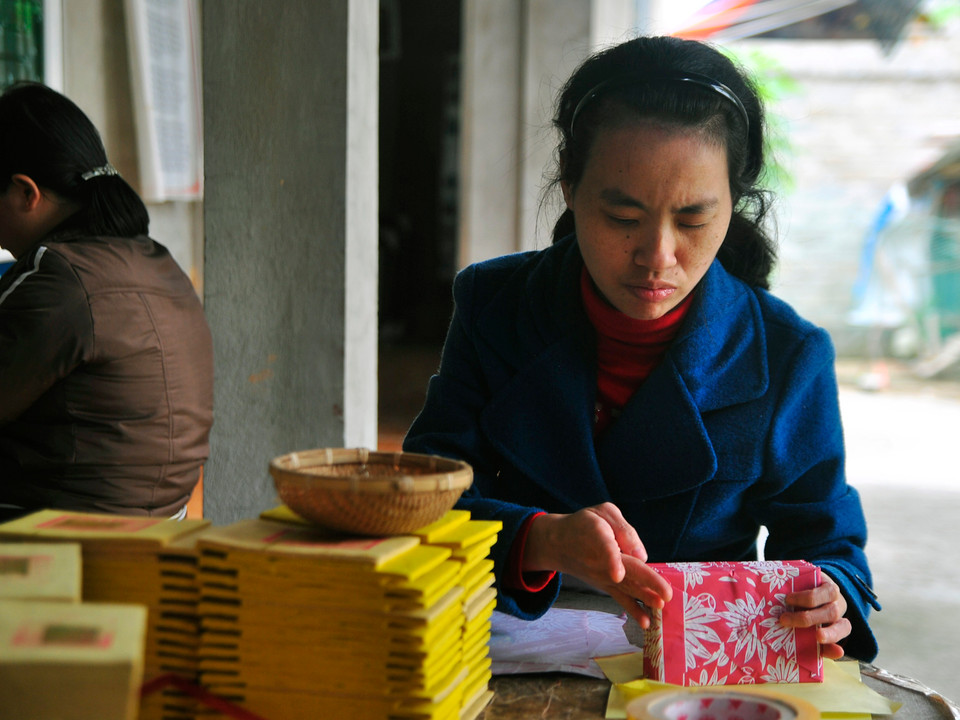 Theo chị Thuý: Có được ngày hôm nay, phần nhiều là nhờ nỗ lực từ chính các em! (Ảnh: Sơn Bách-Võ Phương)