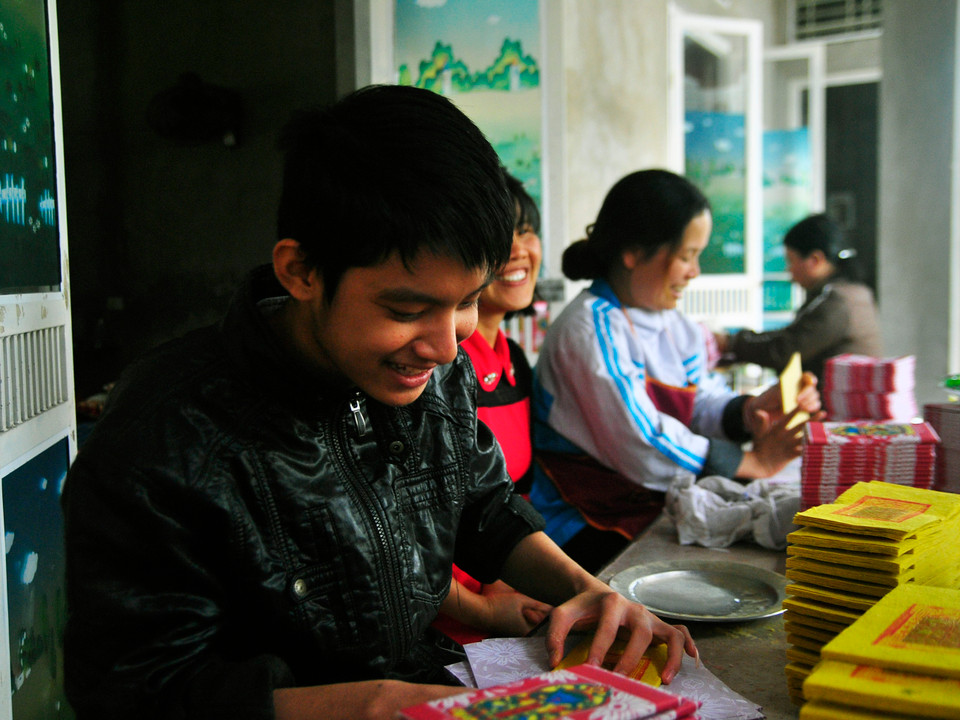 Nụ cười là điều luôn thường trực tại Ngôi nhà Phú Quý. (Ảnh: Sơn Bách-Võ Phương)