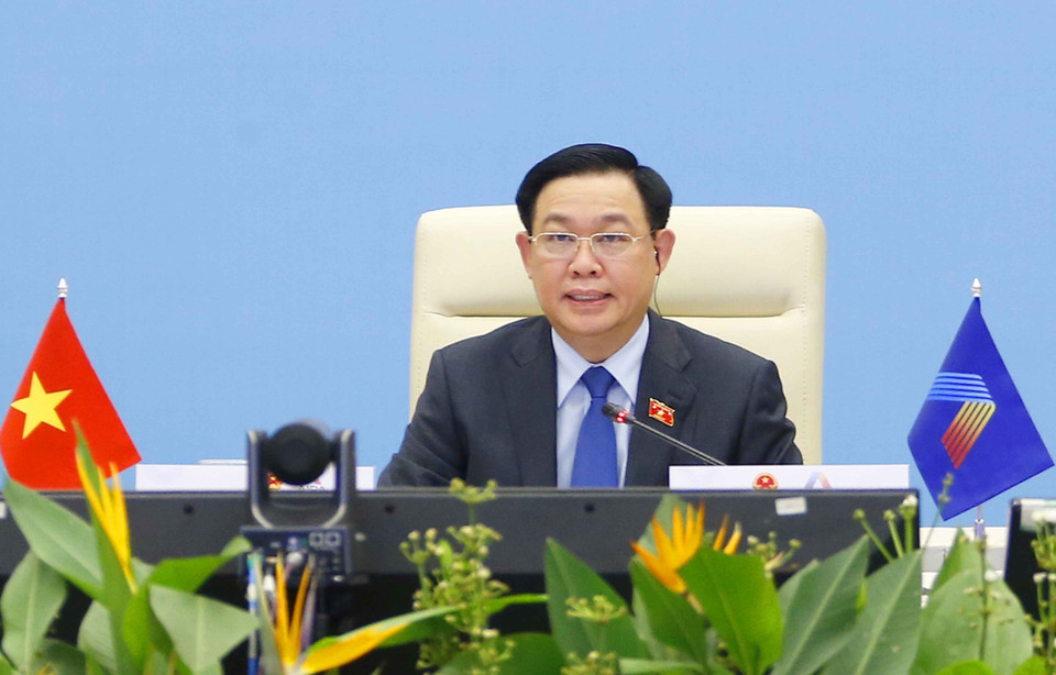 Chủ tịch Quốc hội Vương Đình phát biểu. (Ảnh: Doãn Tấn/TTXVN)