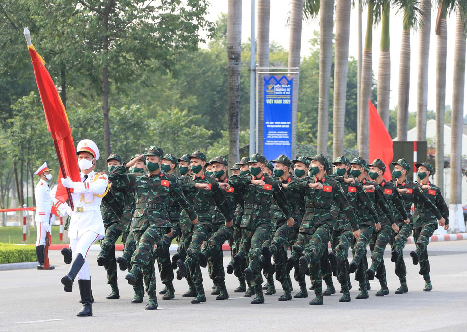 Đội tuyển Quân đội Việt Nam tại lễ khai mạc. (Ảnh: Trọng Đức/TTXVN)