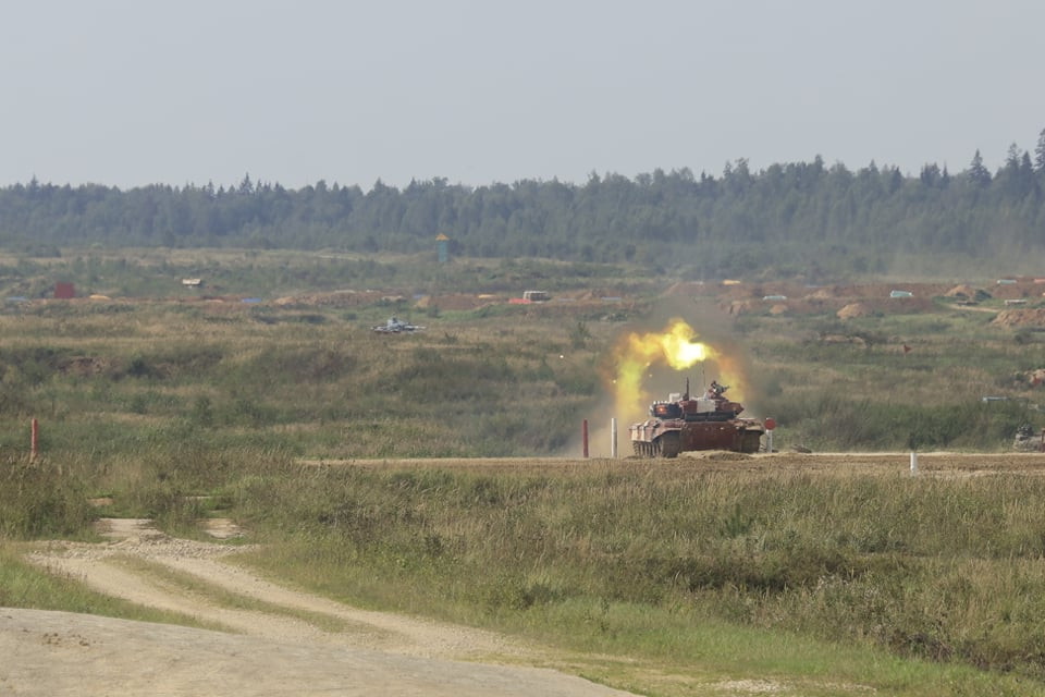 Kết thúc nội dung này, tổng thời gian 3 kíp của đội tuyển xe tăng Việt Nam là 81 phút 08. (Ảnh: Trần Hiếu/Vietnam+)