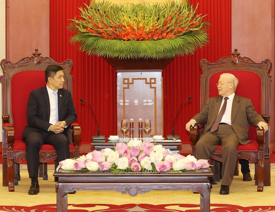 Chủ tịch Quốc hội Singapore Tan Chuan-Jin bày tỏ vui mừng lần đầu tiên sang thăm chính thức, được chứng kiến những thành tựu to lớn trong phát triển kinh tế-xã hội của Việt Nam.(Ảnh: Trí Dũng/TTXVN)