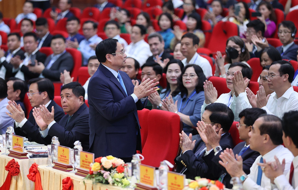 Thủ tướng Phạm Minh Chính dự và chủ trì Hội nghị triển khai Chương trình hành động thực hiện Nghị quyết số 11-NQ/TW ngày 10/2/2022 của Bộ Chính trị về phương hướng phát triển kinh tế-xã hội, đảm bảo quốc phòng, an ninh vùng Trung du và miền núi Bắc Bộ đến năm 2030, tầm nhìn đến năm 2045 và xúc tiến đầu tư vào vùng với chủ đề “Tiềm năng-Cơ hội-Hợp tác phát triển.”(Ảnh: Dương Giang/TTXVN)