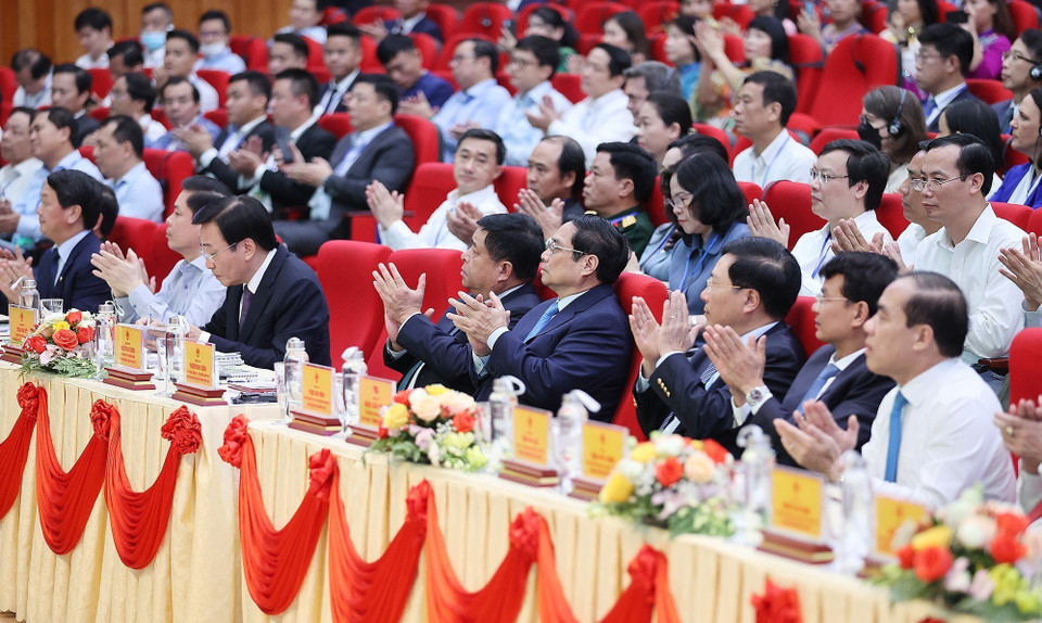 Thủ tướng Phạm Minh Chính và các đại biểu dự Hội nghị triển khai Nghị quyết số 11. (Ảnh: Dương Giang/TTXVN)