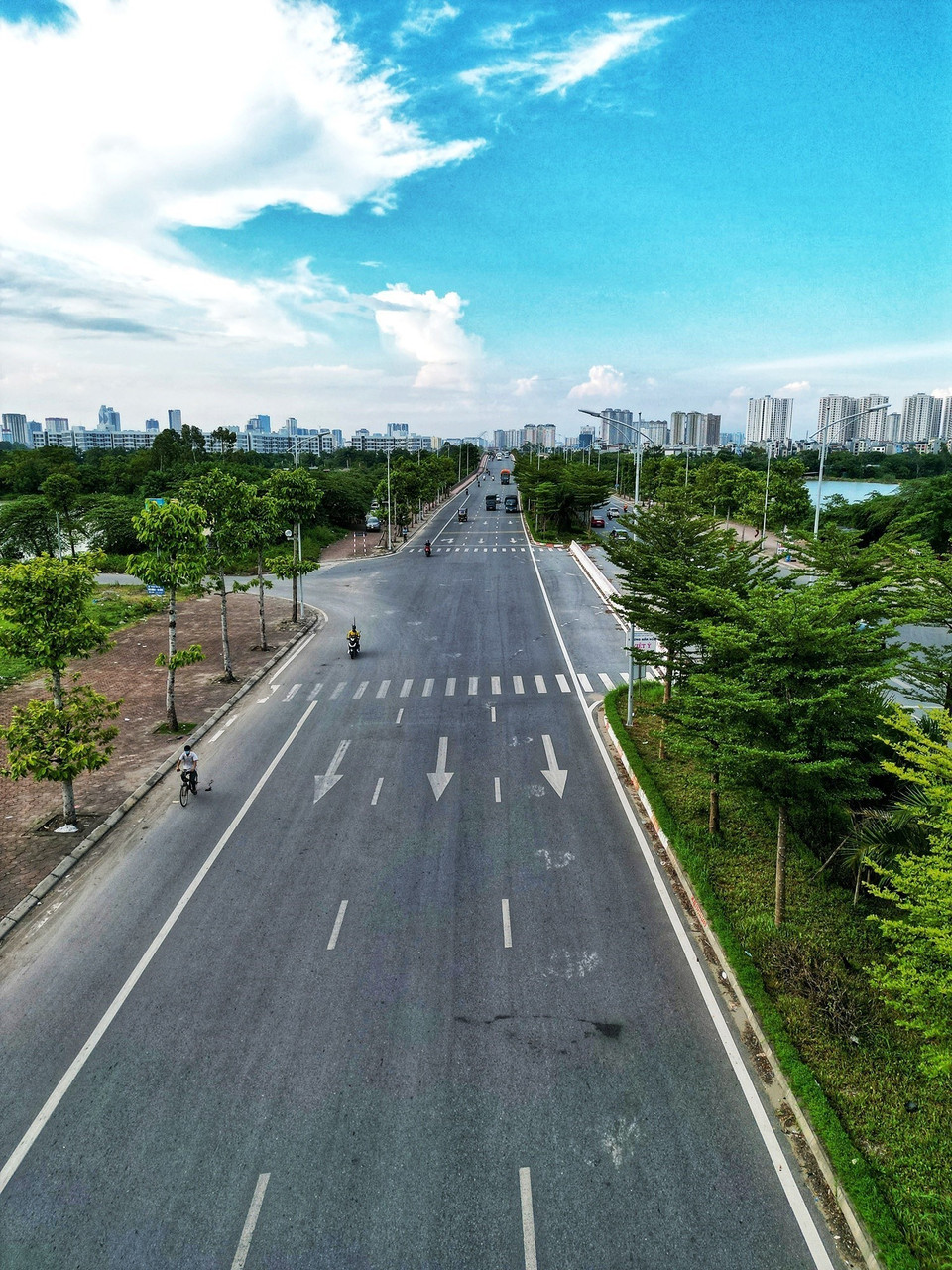 Một trục đường mới tại quận Hà Đông. (Ảnh: Tuấn Anh/TTXVN)