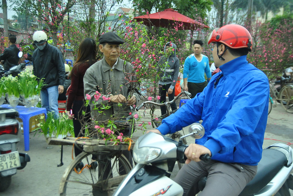 Giá nào cũng bán. Và không chỉ có người bán gấp gáp...