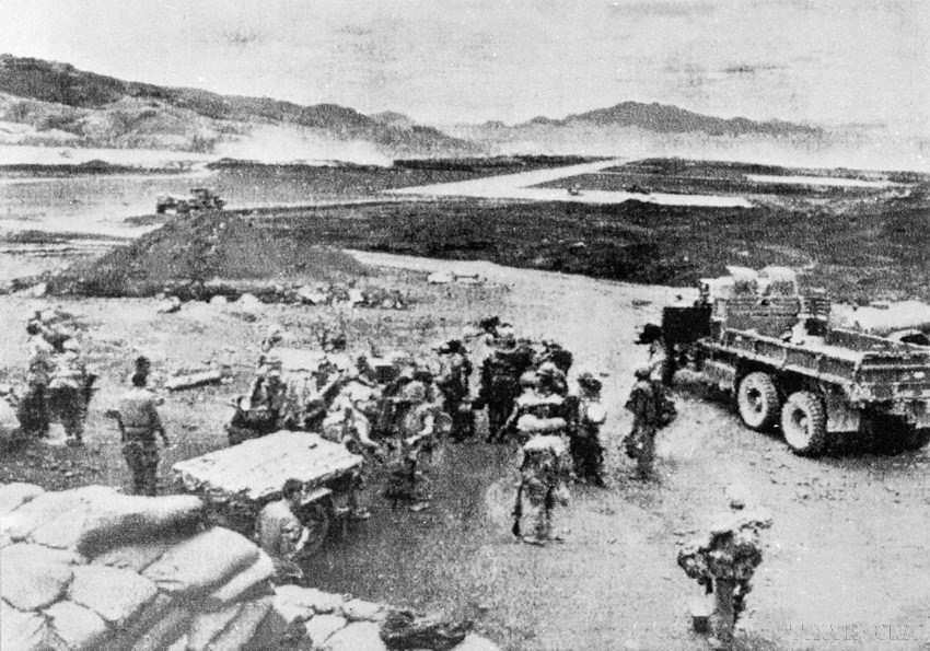 Ngày 5/7/1968, những đơn vị lính thủy đánh bộ Mỹ cuối cùng rút khỏi Khe Sanh. (Ảnh: Tư liệu quốc tế/TTXVN)