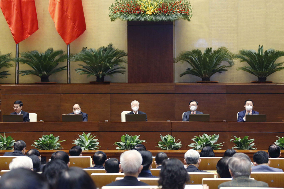 Tổng Bí thư Nguyễn Phú Trọng, Chủ tịch nước Nguyễn Xuân Phúc, Chủ tịch Quốc hội Vương Đình Huệ và các vị lãnh đạo Đảng, Nhà nước dự Hội nghị. (Ảnh: Doãn Tấn/TTXVN)