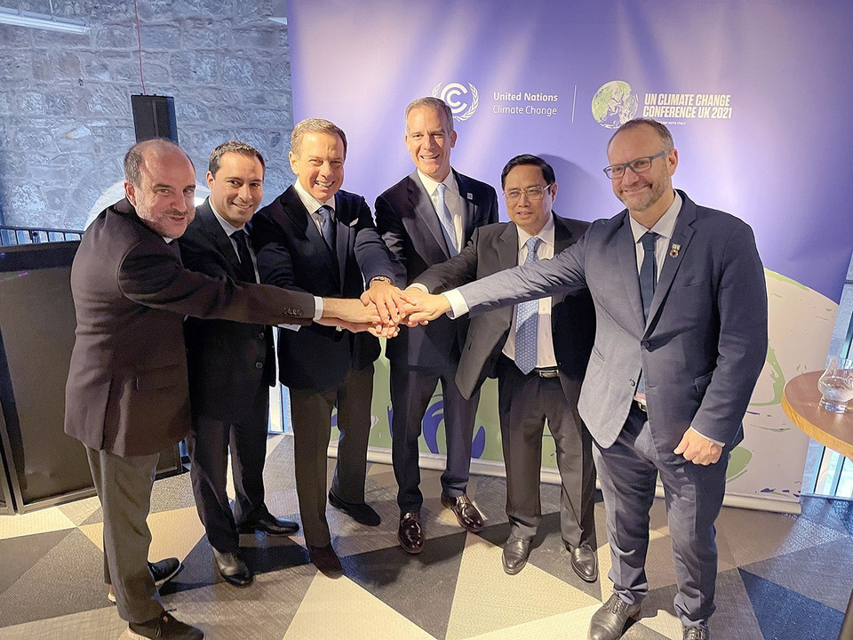 Thủ tướng Phạm Minh Chính và nguyên thủ các quốc gia, các tổ chức quốc tế tại buổi gặp. (Ảnh: Dương Giang/TTXVN)