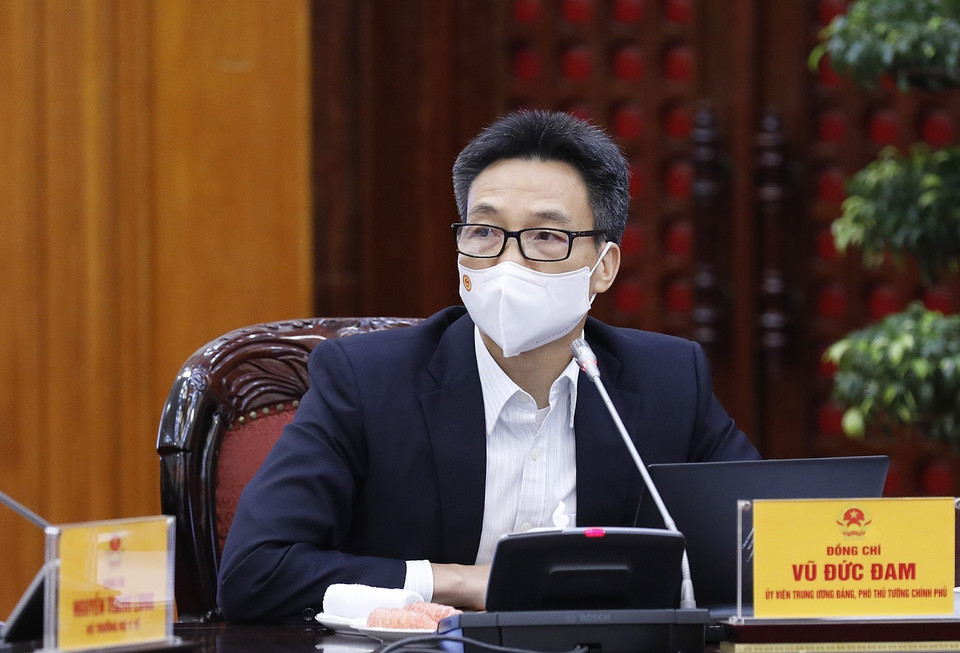 Phó Thủ tướng Vũ Đức Đam phát biểu tại cuộc họp. (Ảnh: Dương Giang/TTXVN)