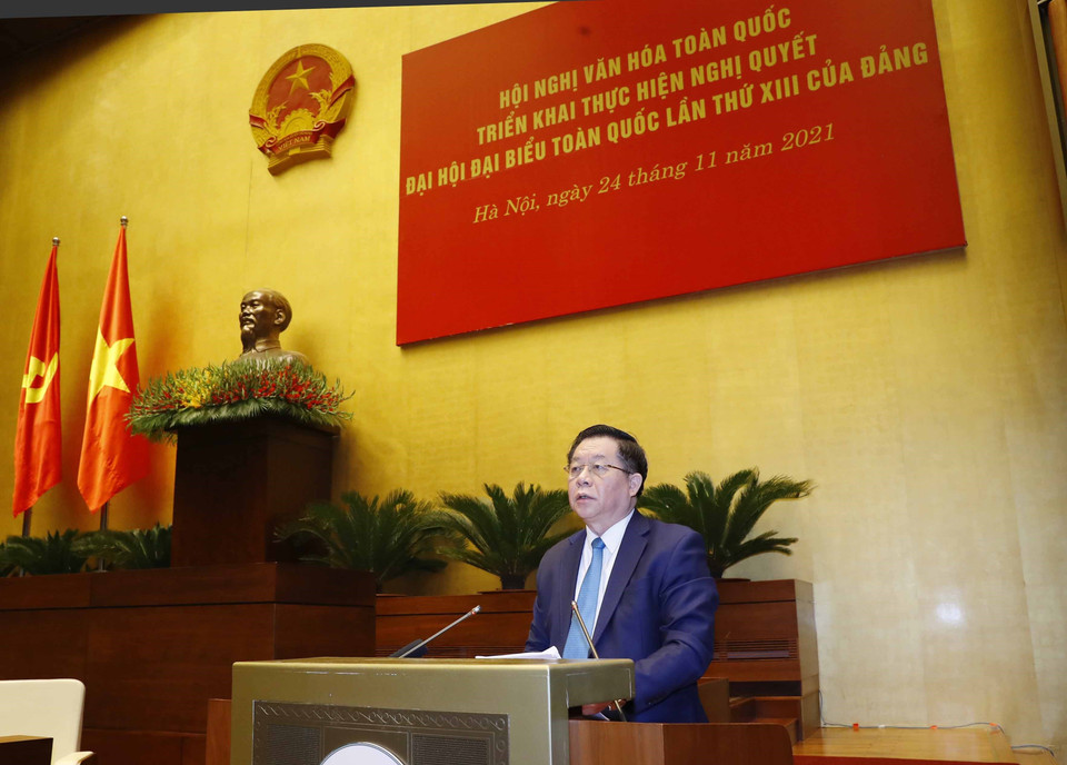 Ông Nguyễn Trọng Nghĩa, Bí thư Trung ương Đảng, Trưởng Ban Tuyên giáo Trung ương trình bày báo cáo tại Hội nghị. (Ảnh: Phương Hoa/TTXVN)