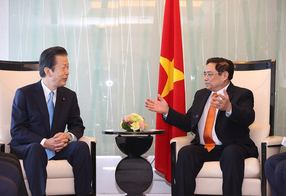 Sáng 24/11, tại Thủ đô Tokyo, Nhật Bản, Thủ tướng Phạm Minh Chính tiếp ông Yamaguchi Natsuo, Chủ tịch Đảng Công minh. (Ảnh: Dương Giang/TTXVN)