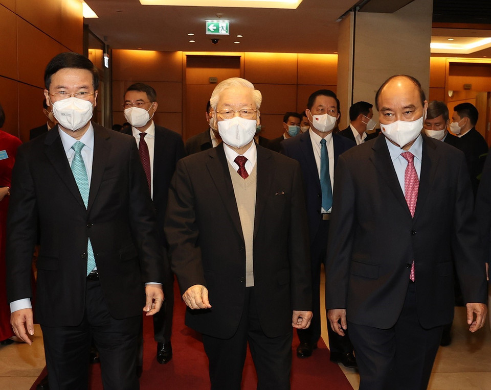 Tổng Bí thư Nguyễn Phú Trọng, Chủ tịch nước Nguyễn Xuân Phúc Thường trực Ban Bí thư Võ Văn Thưởng cùng các vị lãnh đạo Đảng, Nhà nước và các đại biểu dự hội nghị. (Ảnh: Trí Dũng/TTXVN)