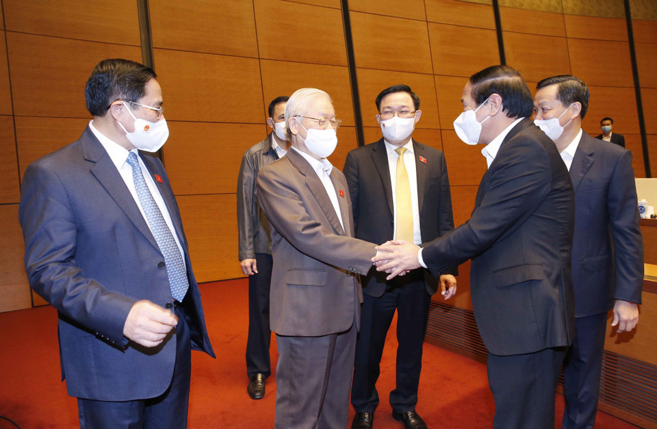 Tổng Bí thư Nguyễn Phú Trọng, Thủ tướng Phạm Minh Chính, Chủ tịch Quốc hội Vương Đình Huệ với các đại biểu dự phiên họp. (Ảnh: Doãn Tấn/TTXVN)