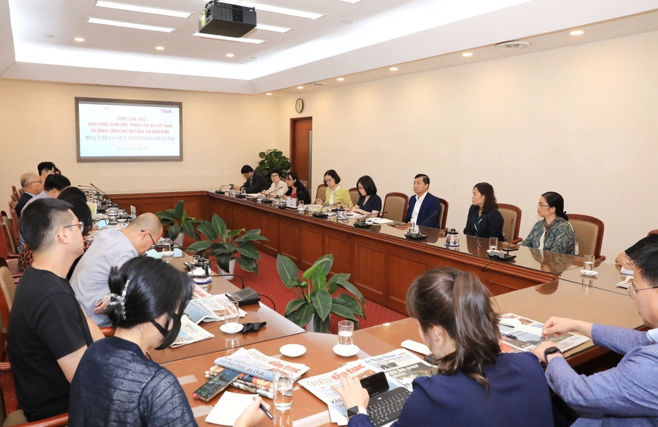 Quang cảnh buổi làm việc. (Ảnh: Tuấn Anh/TTXVN)