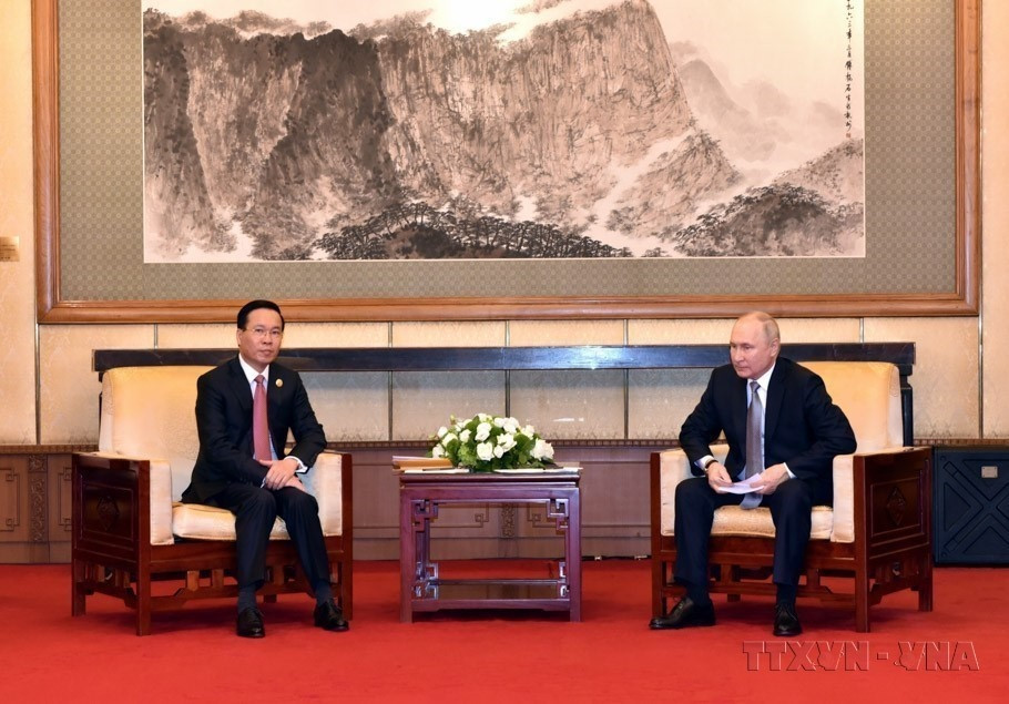 Nhân dịp tham dự Diễn đàn Cấp cao Hợp tác Quốc tế "Vành đai và con đường" lần thứ 3 tại Bắc Kinh (Trung Quốc), chiều 17/10/2023, Chủ tịch nước Võ Văn Thưởng có cuộc gặp với Tổng thống Liên bang Nga Vladimir Putin. (Ảnh: TTXVN)