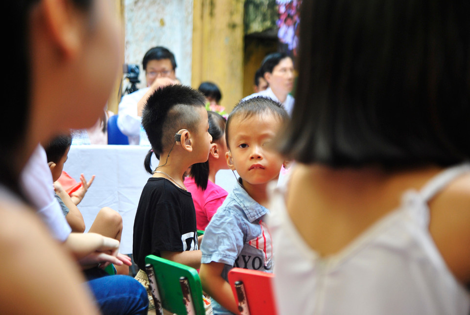 Khối mầm non trường Phổ thông cơ sở Xã Đàn năm nay đón khoảng 40 em khiếm thính. (Ảnh: Võ Phương/Vietnam+)