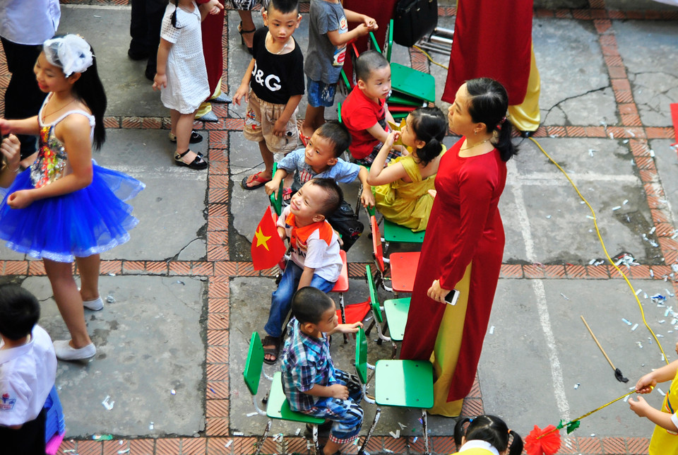 Dù khối có 40 em, nhưng trong ngày 5/9, nhiều em vắng mặt, do nhà xa hoặc do vẫn còn ngại ngần. (Ảnh: Võ Phương/Vietnam+)