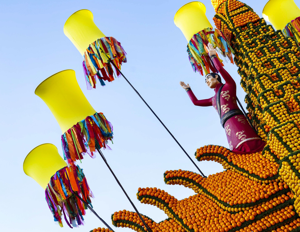 Một tác phẩm làm từ cam và chanh trưng bày tại Lễ hội Chanh lần thứ 87 ở Menton, Pháp, ngày 20/2. (Nguồn: THX/TTXVN)