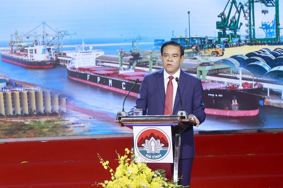 Ông Võ Trọng Hải, Phó Bí thư Tỉnh ủy, Chủ tịch Ủy ban Nhân dân tỉnh Hà Tĩnh phát biểu. (Ảnh: Doãn Tấn/TTXVN)