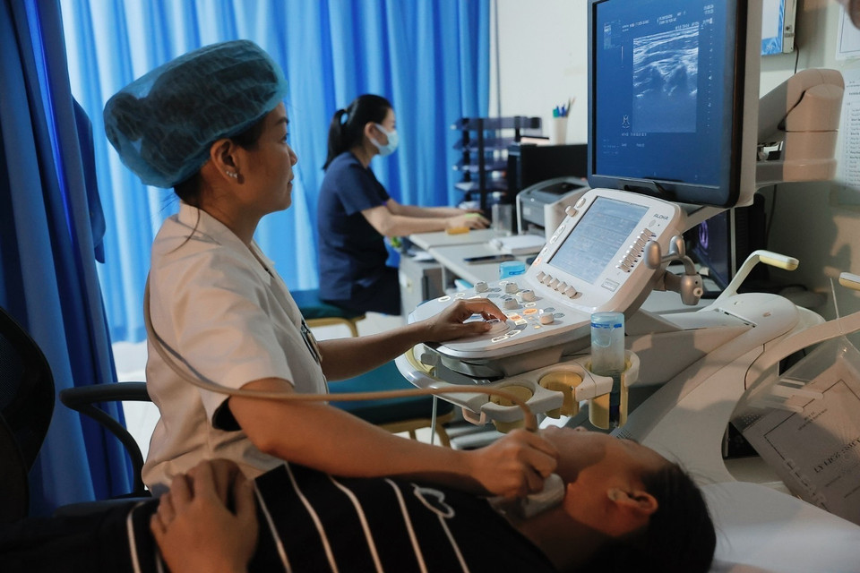 Phòng siêu âm được bố trí tại tầng 2 của toà nhà K1, Bệnh viện Bạch Mai. (Ảnh: Minh Quyết/TTXVN)