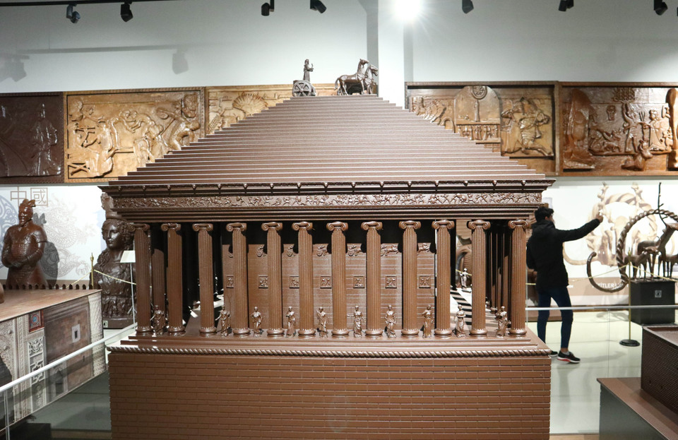 Tác phẩm điêu khắc từ chocolate được trưng bày tại Bảo tàng chocolate ở Istanbul, Thổ Nhĩ Kỳ, ngày 30/12/2019. (Nguồn: THX/ TTXVN)