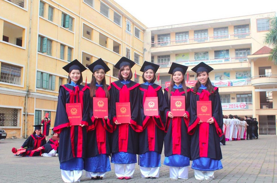 3 tháng đầu sau khi đến Thượng Hải, Thu không dám ra đường vì không biết tiếng Trung. Đến tháng Chín, Thu đã nhận được công việc đầu tiên với mức lương 150 nhân dân tệ/1 ngày (khoảng 500.000 đồng). (Nguồn: QQ)