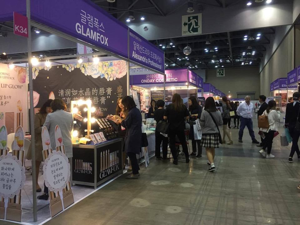 Quang cảnh triển lãm K-Beauty 2016. (Ảnh: Lan Phương/Vietnam+)