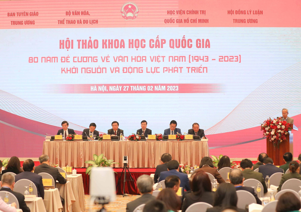 Đại biểu trình bày tham luận. (Ảnh: Thanh Tùng/TTXVN)