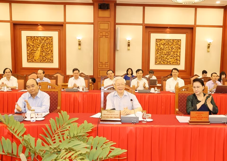 Tại buổi làm việc với Thành ủy Hà Nội, Tổng Bí thư, Chủ tịch nước Nguyễn Phú Trọng đặc biệt lưu ý, Thủ đô Hà Nội là bộ mặt cả nước, bộ mặt quốc gia, hình ảnh Việt Nam, cần mở rộng quan hệ với thủ đô các nước, đồng thời tranh thủ tối đa sự giúp đỡ của Trung ương. (Ảnh: Trí Dũng/TTXVN)