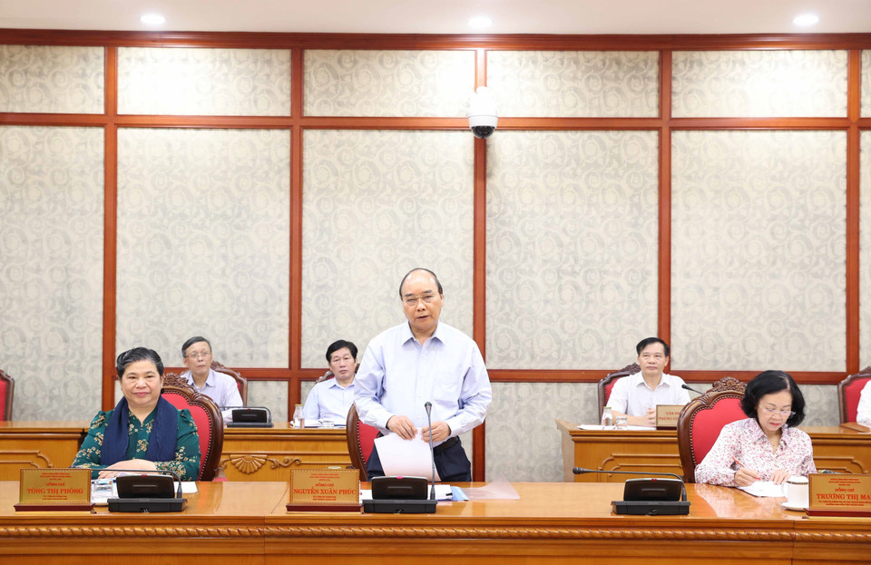 Tại Trụ sở Trung ương Đảng, ông Nguyễn Xuân Phúc, Ủy viên Bộ Chính trị, Thủ tướng Chính phủ chủ trì cuộc làm việc của Bộ Chính trị với Ban Thường vụ Tỉnh ủy Hà Giang. (Ảnh: Thống Nhất/TTXVN)