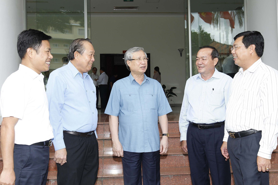 Ông Trần Quốc Vượng, Ủy viên Bộ Chính trị, Thường trực Ban Bí thư và các đại biểu dự buổi làm việc của Bộ Chính trị với Ban Thường vụ Tỉnh ủy Cà Mau, Chiều 17/9/2020. (Ảnh: Thanh Vũ/TTXVN)