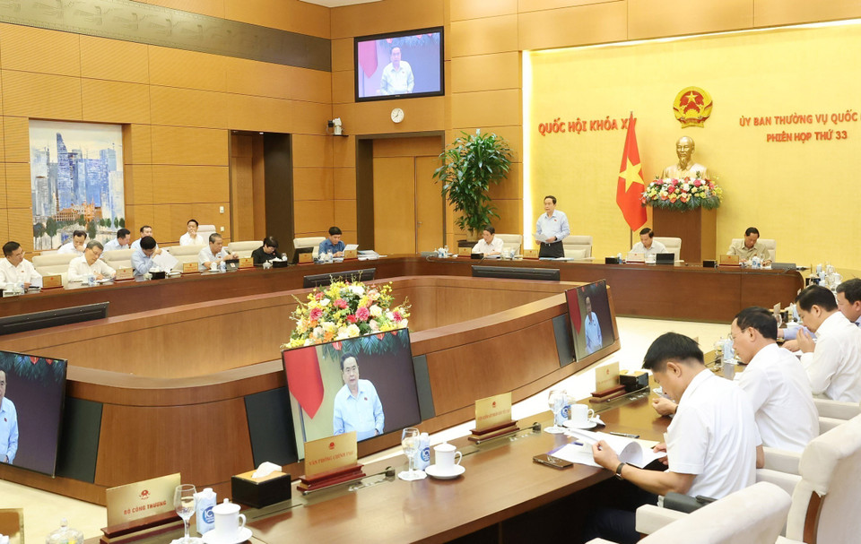 Ủy viên Bộ Chính trị, Phó Chủ tịch Thường trực Quốc hội Trần Thanh Mẫn điều hành hoạt động của Ủy ban Thường vụ Quốc hội và Quốc hội phát biểu khai mạc. (Ảnh: Nhan Sáng/TTXVN)