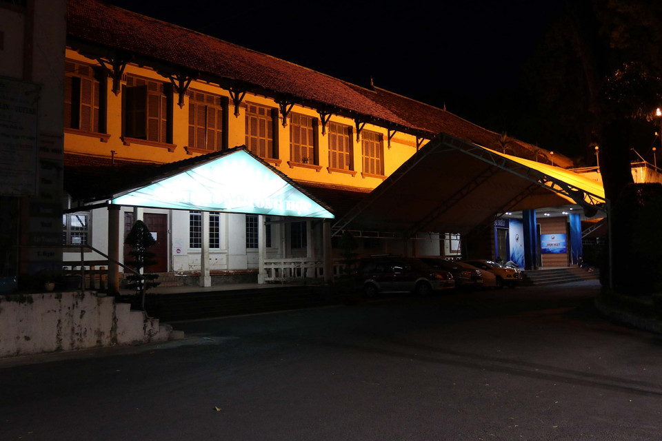 Các câu lạc bộ hoạt động tại Cung văn hóa lao động thành phố, Quận 1 tạm dừng hoạt động phòng, chống dịch COVID-19. (Ảnh: Thanh Vũ/ TTXVN)