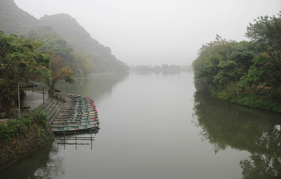 Khu du lịch sinh thái Tràng An, tỉnh Ninh Bình tạm dừng đón khách. (Ảnh: Thùy Dung/TTXVN)