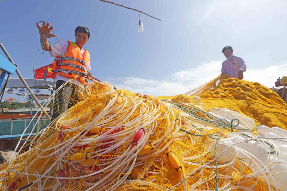 Huyện đảo Lý Sơn (Quảng Ngãi) hiện có 2.220 hộ được vay vốn ưu đãi, góp phần giảm nghèo, tạo việc làm và đảm bảo an sinh xã hội tại địa bàn. (Ảnh: Trần Việt/TTXVN)