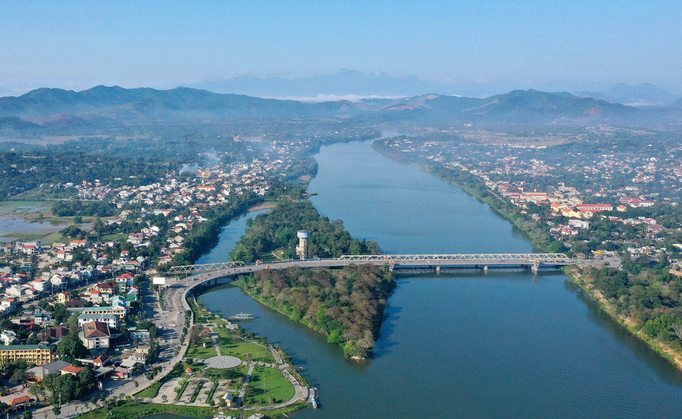 Khu văn hóa đa năng Dã Viên với diện tích khoảng 10,5ha, có thiết kế mang tính chất truyền thống, bảo tồn các giá trị lịch sử trong khu vực, phù hợp với cảnh quan; hình thành một điểm nhấn mỹ quan trên sông Hương, góp phần thực hiện chủ trương xây dựng Thừa Thiên-Huế xanh, sạch, sáng và đề án "Huế - thành phố bốn mùa hoa." (Ảnh: Hồ Cầu/TTXVN)