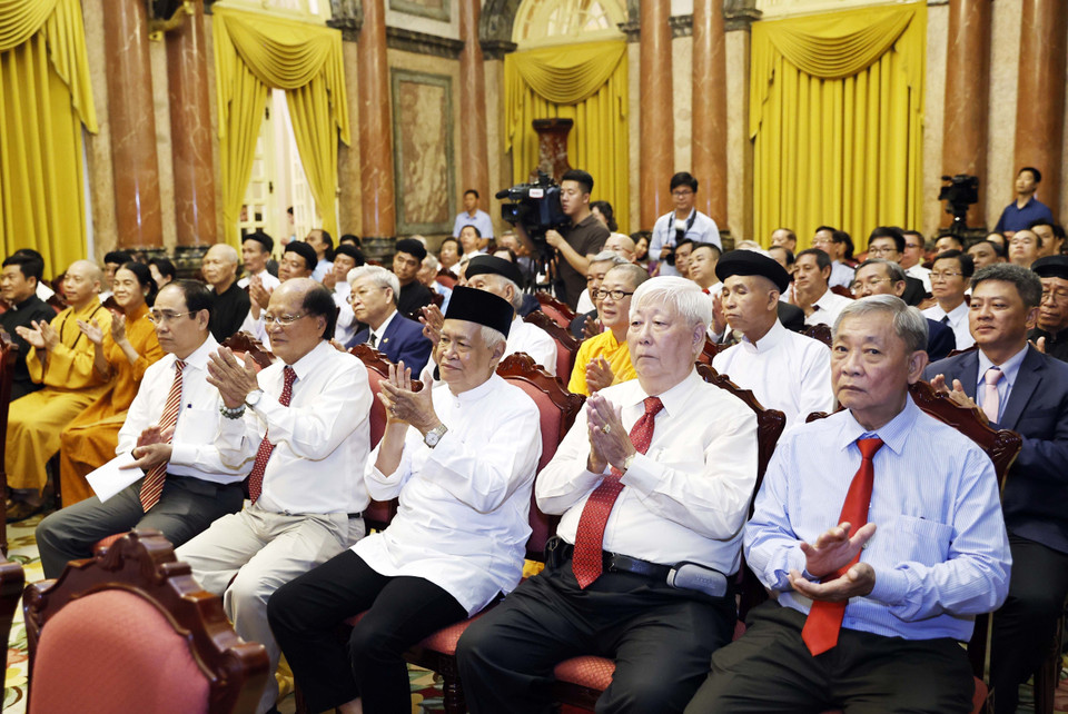 Các đại biểu dự buổi gặp mặt. (Ảnh: Thống Nhất/TTXVN)