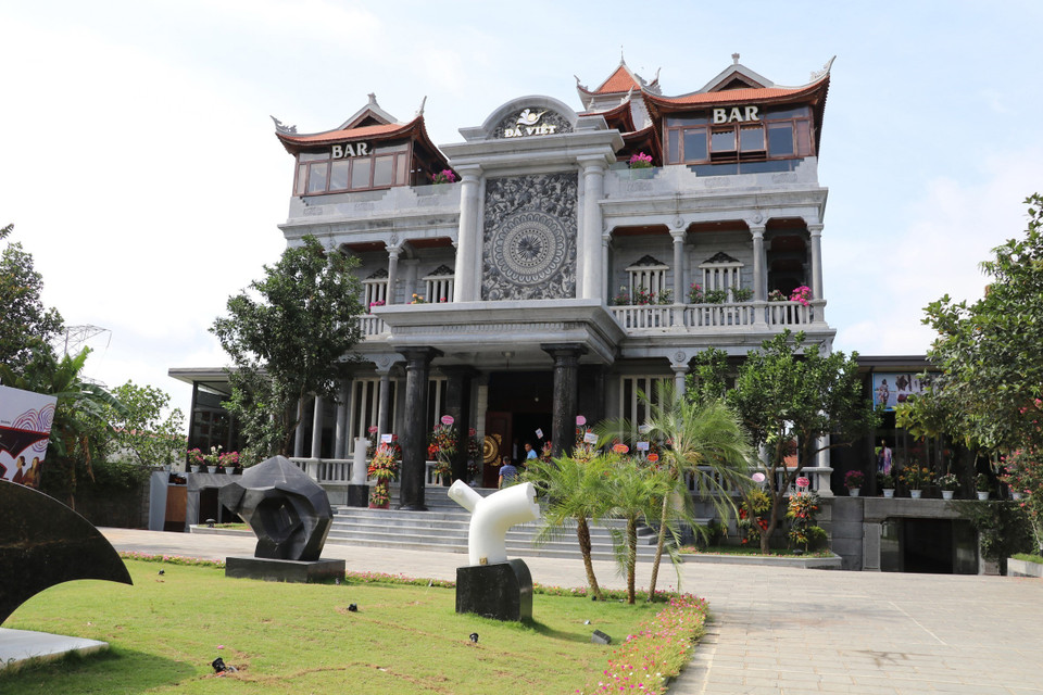 Trung tâm đá quý và đá nghệ thuật Hồng Quang. (Ảnh: Đức Phương/TTXVN)