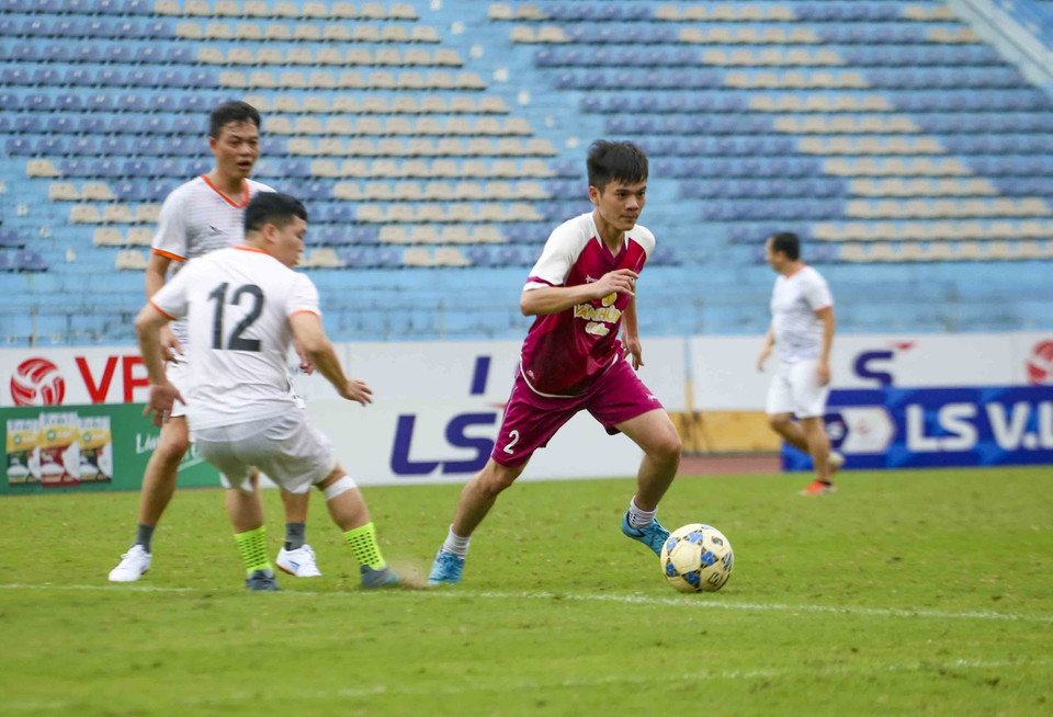 Pha lên bóng của đội Tiếp Lửa. (Ảnh: Tuấn Đức/TTXVN)