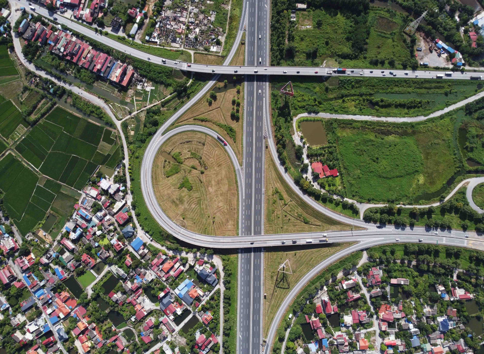 Nút giao đường Cao tốc Hà Nội-Hải Phòng với Quốc lộ 10 tại An Lão, thuộc Huyện An Lão, Hải Phòng. (Ảnh: Vũ Sinh/TTXVN)