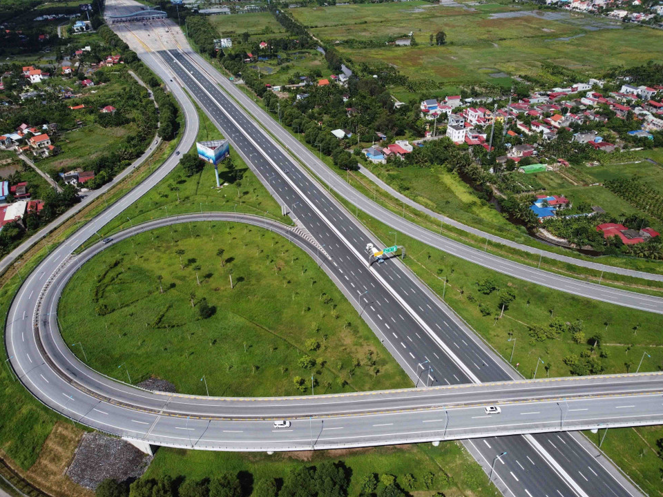 Nút giao đường Cao tốc Hà Nội-Hải Phòng với đường tỉnh 353 tại Dương Kinh, thuộc phường Tràng Cát, quạn Hải An, Hải Phòng. (Ảnh: Vũ Sinh/TTXVN)