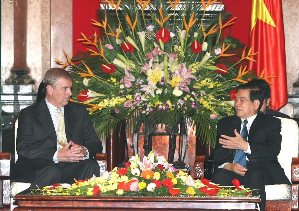 Ngày 11/10/2010, tại Hà Nội, Chủ tịch nước Nguyễn Minh Triết tiếp Hoàng tử Anh Andrew sang dự Đại lễ 1000 năm Thăng Long-Hà Nội. (Ảnh: Nguyễn Khang/TTXVN)